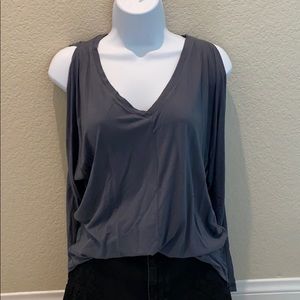 Long sleeved v-neck top with side arm slit